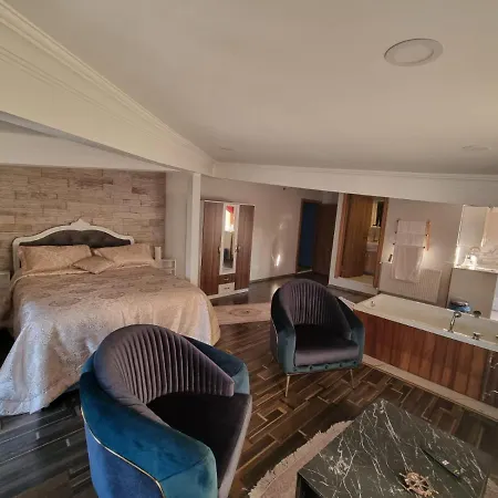 Ata Suite Hotel アパートホテル